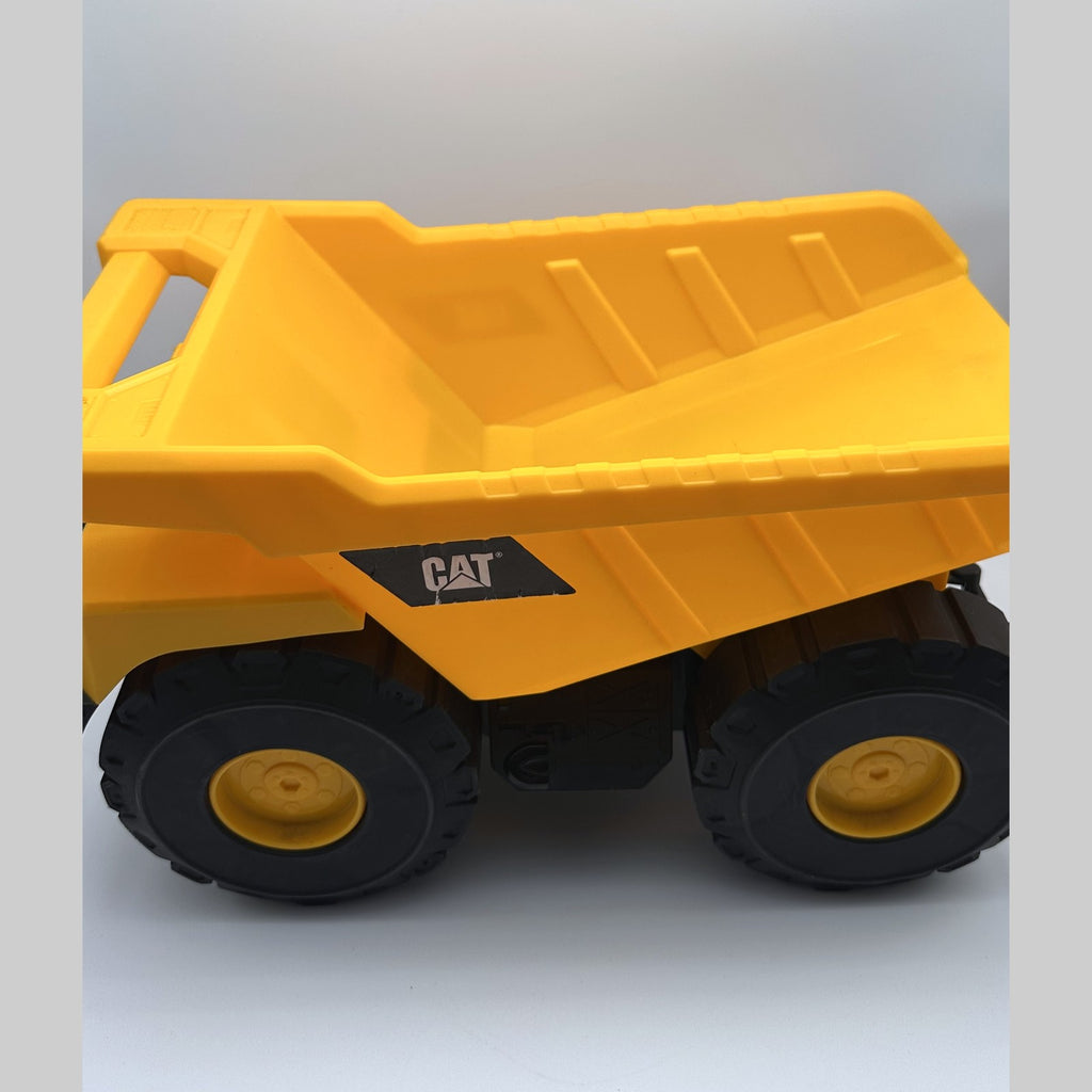 Big Rigs Truck Duo · Tonka & CAT Dump Trucks · 3+ yrs