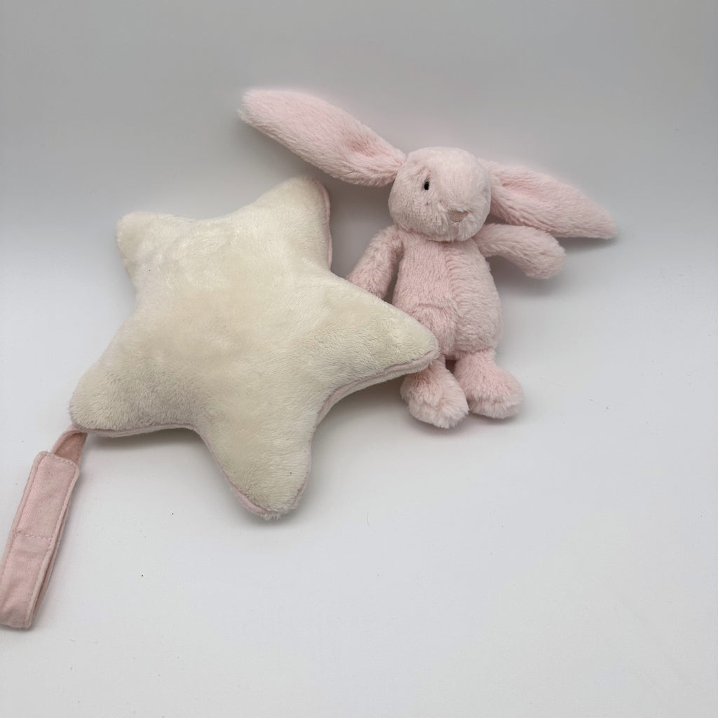 Bunny Basket · 3 bunnies