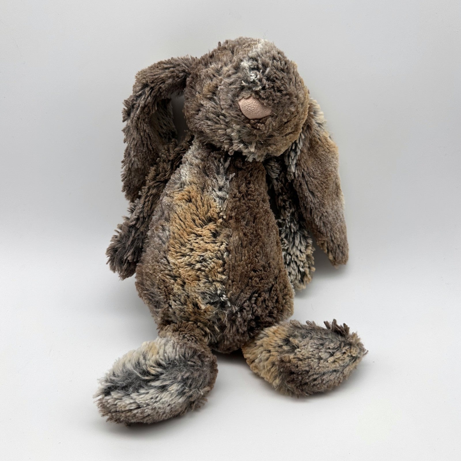 Jellycat Bashful Bunny 'Amelie' · brown/tan medium