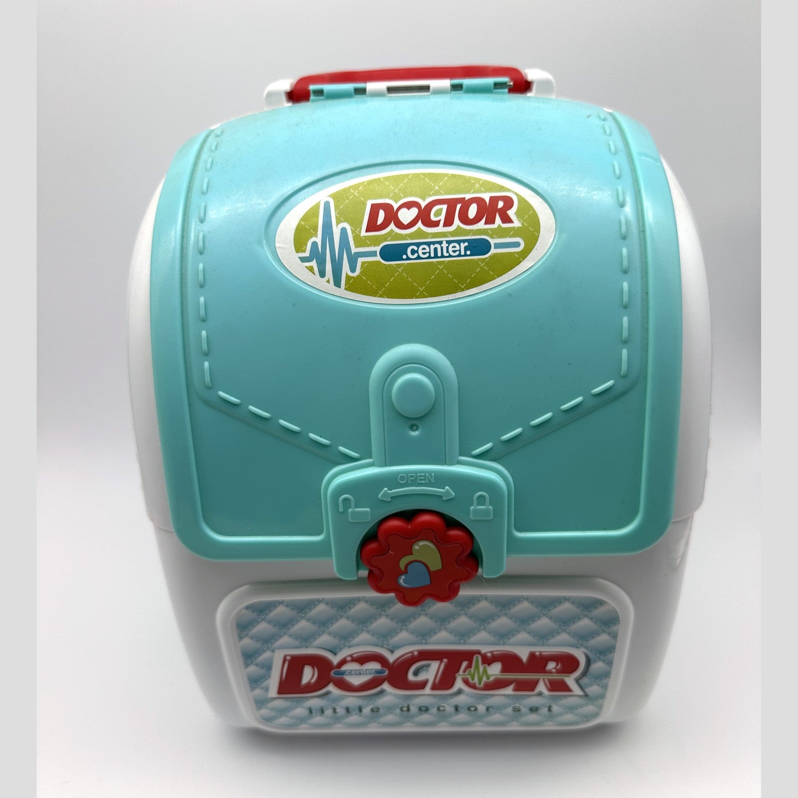 Little Doctor Play Set in Backpack Case · 3+ yrs · 12 pieces
