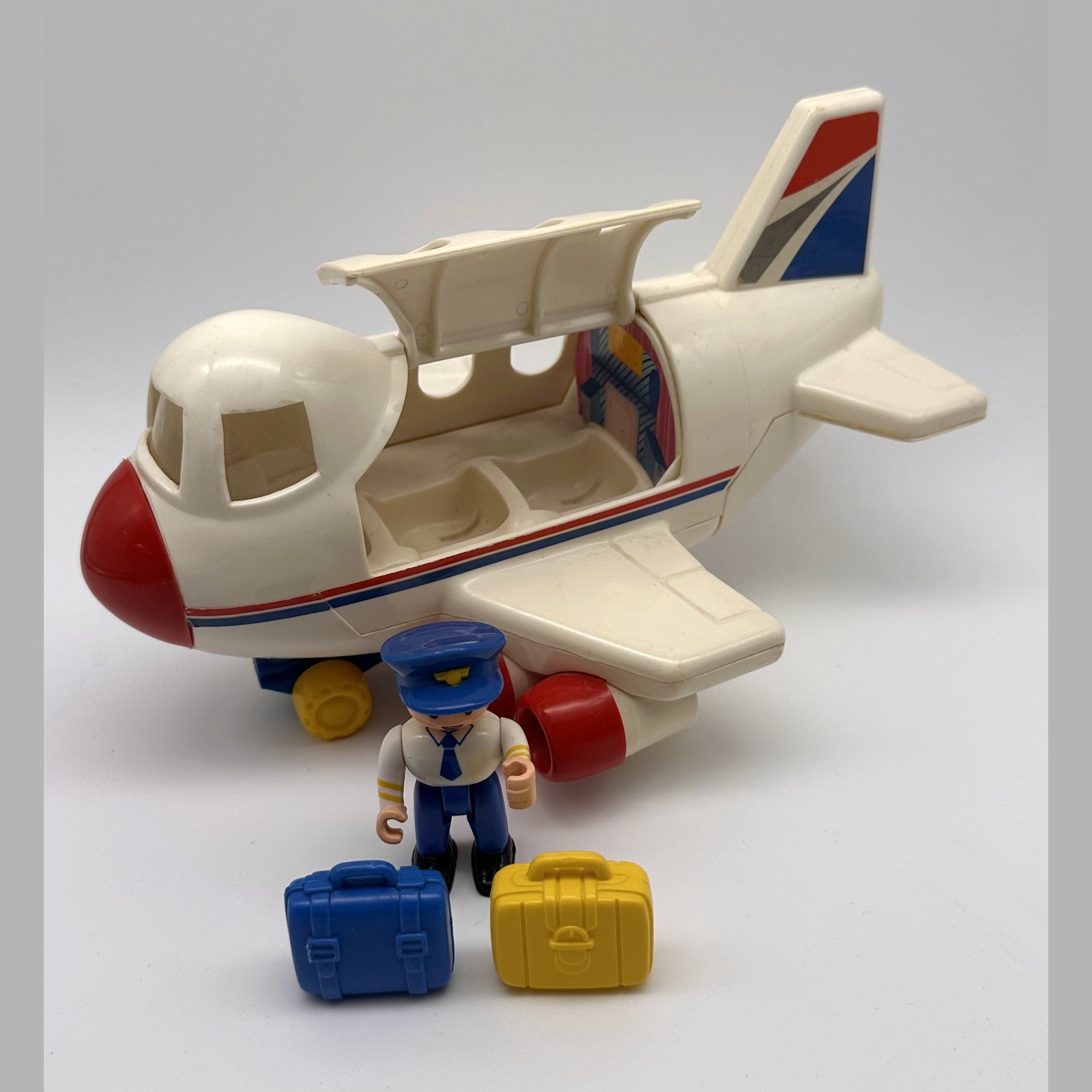Toy Passenger Plane with Pilot & Luggage · 3+ yrs