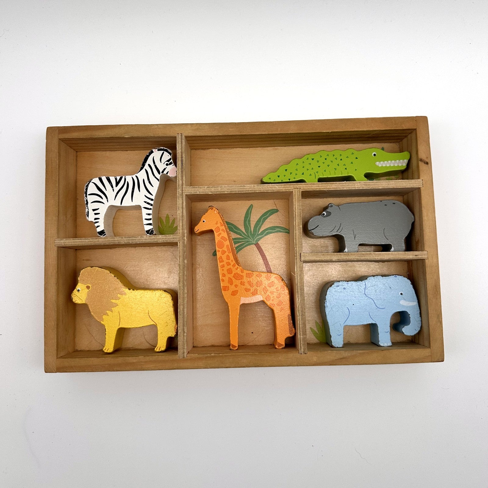Wooden Safari Animals Set with Display Tray (3+)
